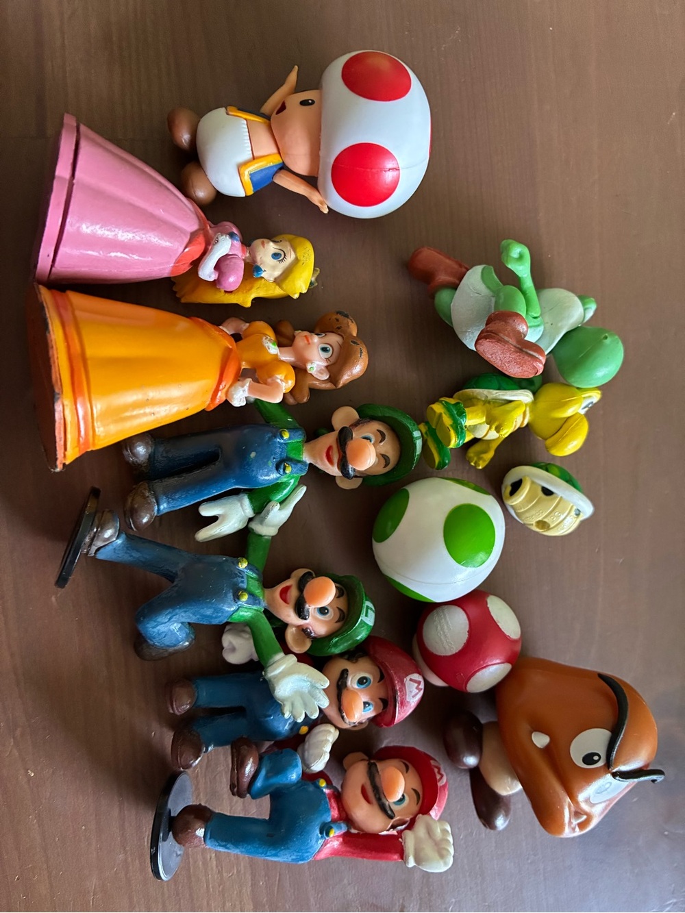 Nintendo Super Mario Figure Lot - Red, Green, Pink, Yellow, Orange, Brown, White